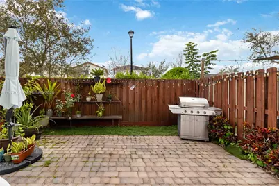 10268 NW 88th Ter, Doral, FL 33178 - Photo 19