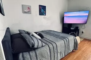 820 Euclid Ave, Miami Beach, FL 33139 - Photo 13