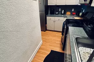 820 Euclid Ave, Miami Beach, FL 33139 - Photo 11