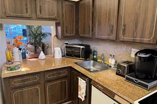 8330 Sands Point Blvd, Tamarac, FL 33321 - Photo 5