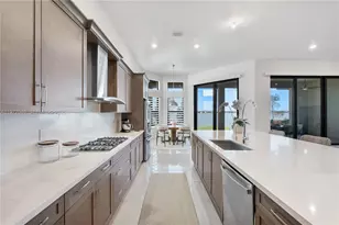 8950 W Parkland Bay Trl, Parkland, FL 33076 - Photo 13