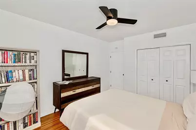 10450 NE 5th Ave, Miami Shores, FL 33138 - Photo 13