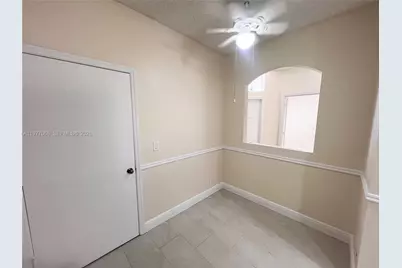 4259 SW 10th Ct, Deerfield Beach, FL 33442 - Photo 9