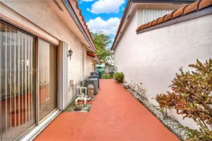 10528 SW 118th Pl, Miami, FL 33186 - Photo 37