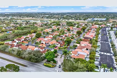 10528 SW 118th Pl, Miami, FL 33186 - Photo 41