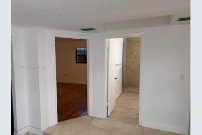 1585 W 53rd St, Hialeah, FL 33012 - Photo 3
