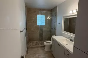 1585 W 53rd St, Hialeah, FL 33012 - Photo 19