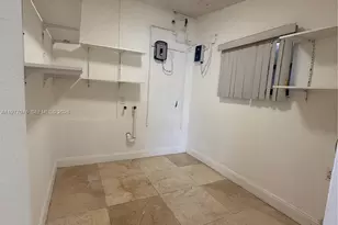 1585 W 53rd St, Hialeah, FL 33012 - Photo 11