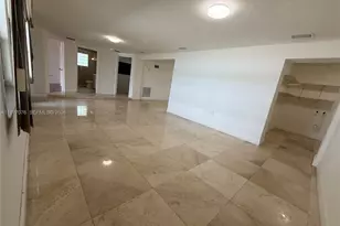 1585 W 53rd St, Hialeah, FL 33012 - Photo 9