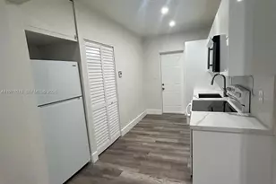 2929 NW 47th St, Miami, FL 33142 - Photo 11