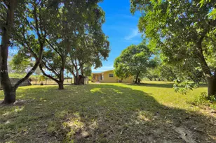 15401 SW 212th St, Miami, FL 33187 - Photo 35