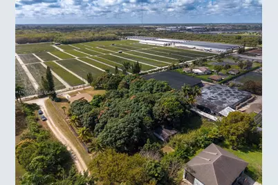 15401 SW 212th St, Miami, FL 33187 - Photo 53