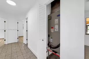 15401 SW 212th St, Miami, FL 33187 - Photo 17