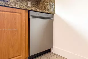 15401 SW 212th St, Miami, FL 33187 - Photo 15