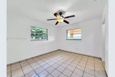 15401 SW 212th St, Miami, FL 33187 - Photo 23