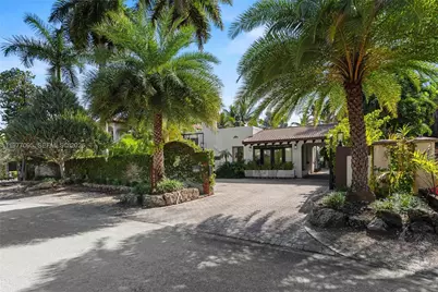 1028 NE 84th St, Miami, FL 33138 - Photo 3