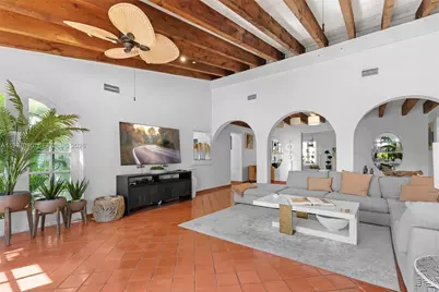 1028 NE 84th St, Miami, FL 33138 - Photo 17