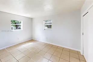 2760 NW 58th St, Miami, FL 33142 - Photo 19
