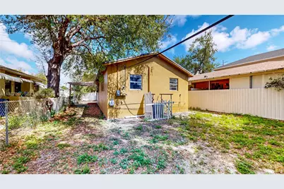 2760 NW 58th St, Miami, FL 33142 - Photo 31