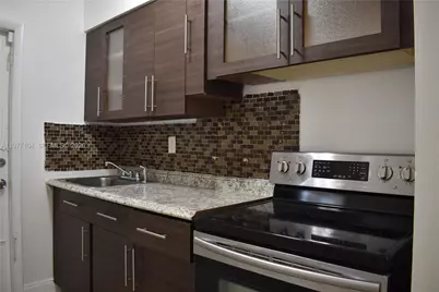 16851 NE 21st Ave #14, North Miami Beach, FL 33162 - Photo 5