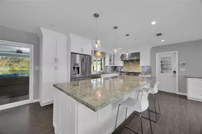 24401 SW 123rd Ave, Homestead, FL 33032 - Photo 9