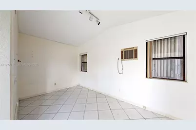 1610 NW 9th Ct, Homestead, FL 33030 - Photo 13