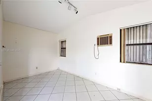 1610 NW 9th Ct, Homestead, FL 33030 - Photo 13