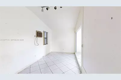 1610 NW 9th Ct, Homestead, FL 33030 - Photo 15