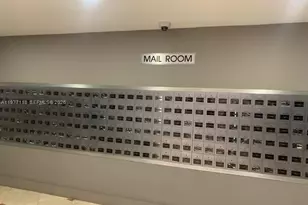 100 Lincoln Rd, Miami Beach, FL 33139 - Photo 25