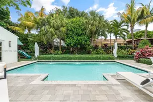 2887 Pine Tree Dr, Miami Beach, FL 33140 - Photo 37