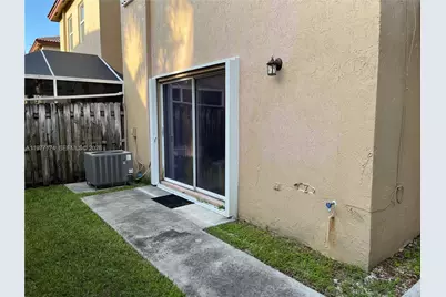 16134 Emerald Cove Rd #16134, Weston, FL 33331 - Photo 13