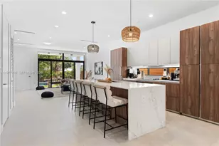 3047 Elizabeth St, Miami, FL 33133 - Photo 13