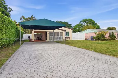 1455 NE 180th St, North Miami Beach, FL 33162 - Photo 3