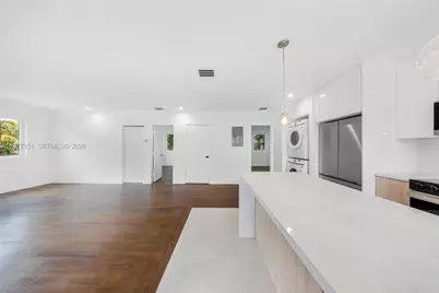 250 NW 98th St, Miami, FL 33150 - Photo 13