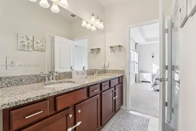 1402 Myrtle Oak Ter, Hollywood, FL 33021 - Photo 25