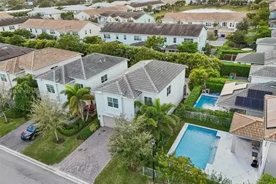 1402 Myrtle Oak Ter, Hollywood, FL 33021 - Photo 53