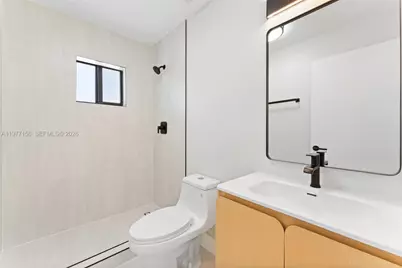 1171 NW 66th St, Miami, FL 33150 - Photo 21