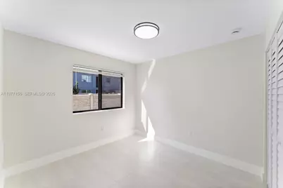1171 NW 66th St, Miami, FL 33150 - Photo 15