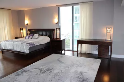 31 SE 6th St #1801, Miami, FL 33131 - Photo 9