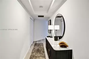 45 SW 9th St, Miami, FL 33130 - Photo 31