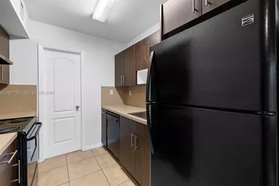 13 S Royal Poinciana Blvd #8, Miami Springs, FL 33166 - Photo 3