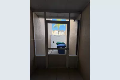 7664 NW 182nd Ter #105, Hialeah, FL 33015 - Photo 11