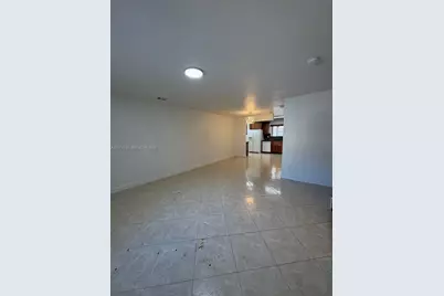 7664 NW 182nd Ter #105, Hialeah, FL 33015 - Photo 3