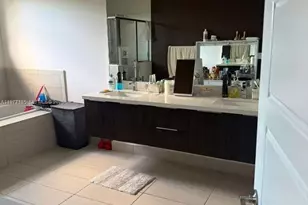 7905 NW 104th Ct, Doral, FL 33178 - Photo 11