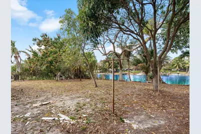 4331 SW 31st Dr, West Park, FL 33023 - Photo 25