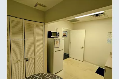 1100 W Oakland Park Blvd #3, Wilton Manors, FL 33311 - Photo 19