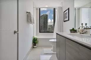 460 NE 28th St, Miami, FL 33137 - Photo 25