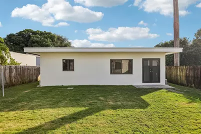 700 NE 87th St, Miami, FL 33138 - Photo 29