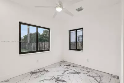 700 NE 87th St, Miami, FL 33138 - Photo 21