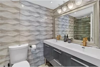 2655 Collins Ave #1407, Miami Beach, FL 33140 - Photo 29